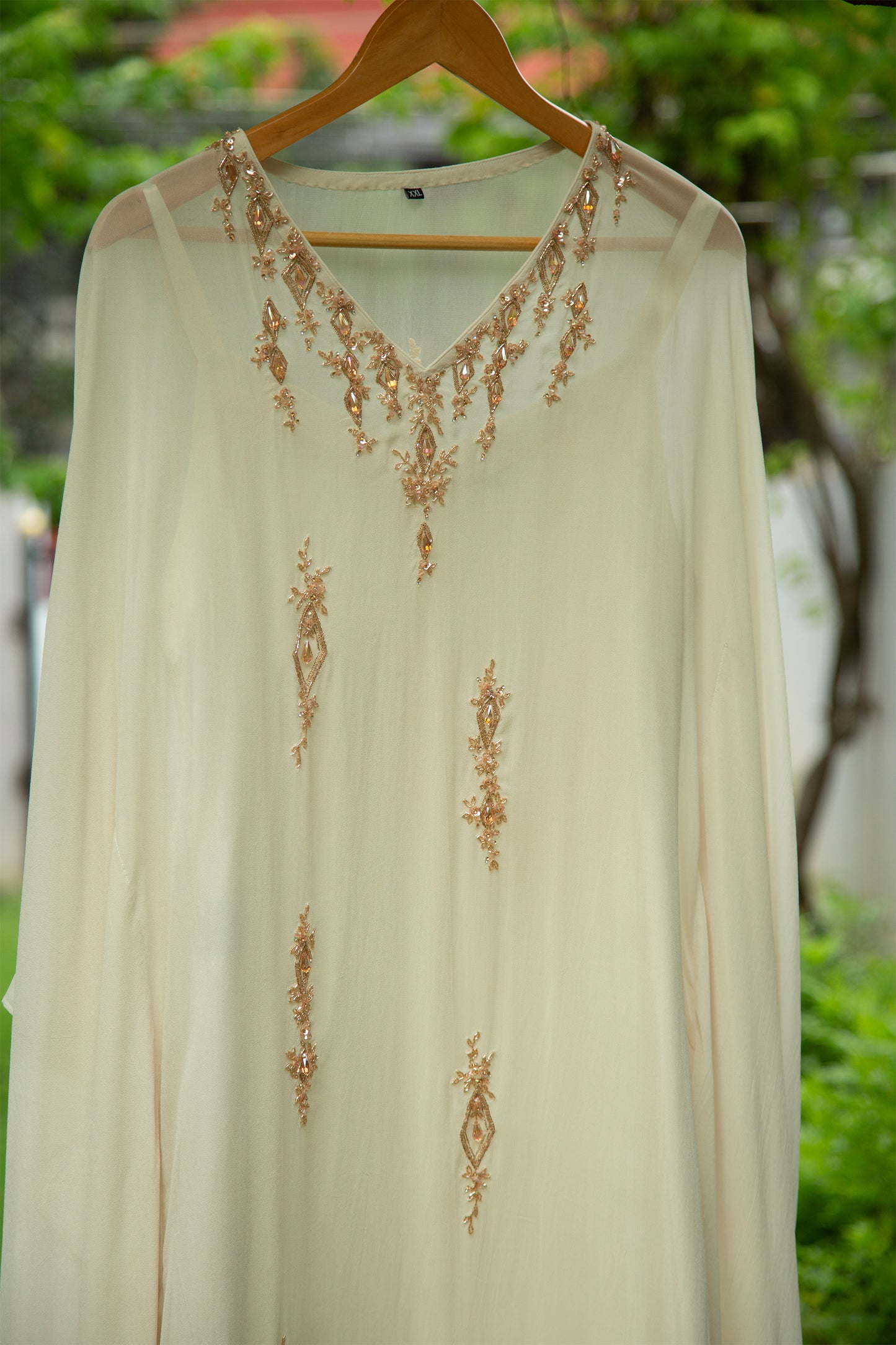 Off-White - Georgette Kaftan with Shantoon Slip